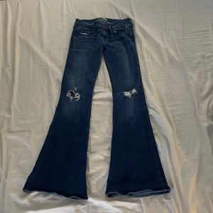 Barely worn flare Hollister jeans!